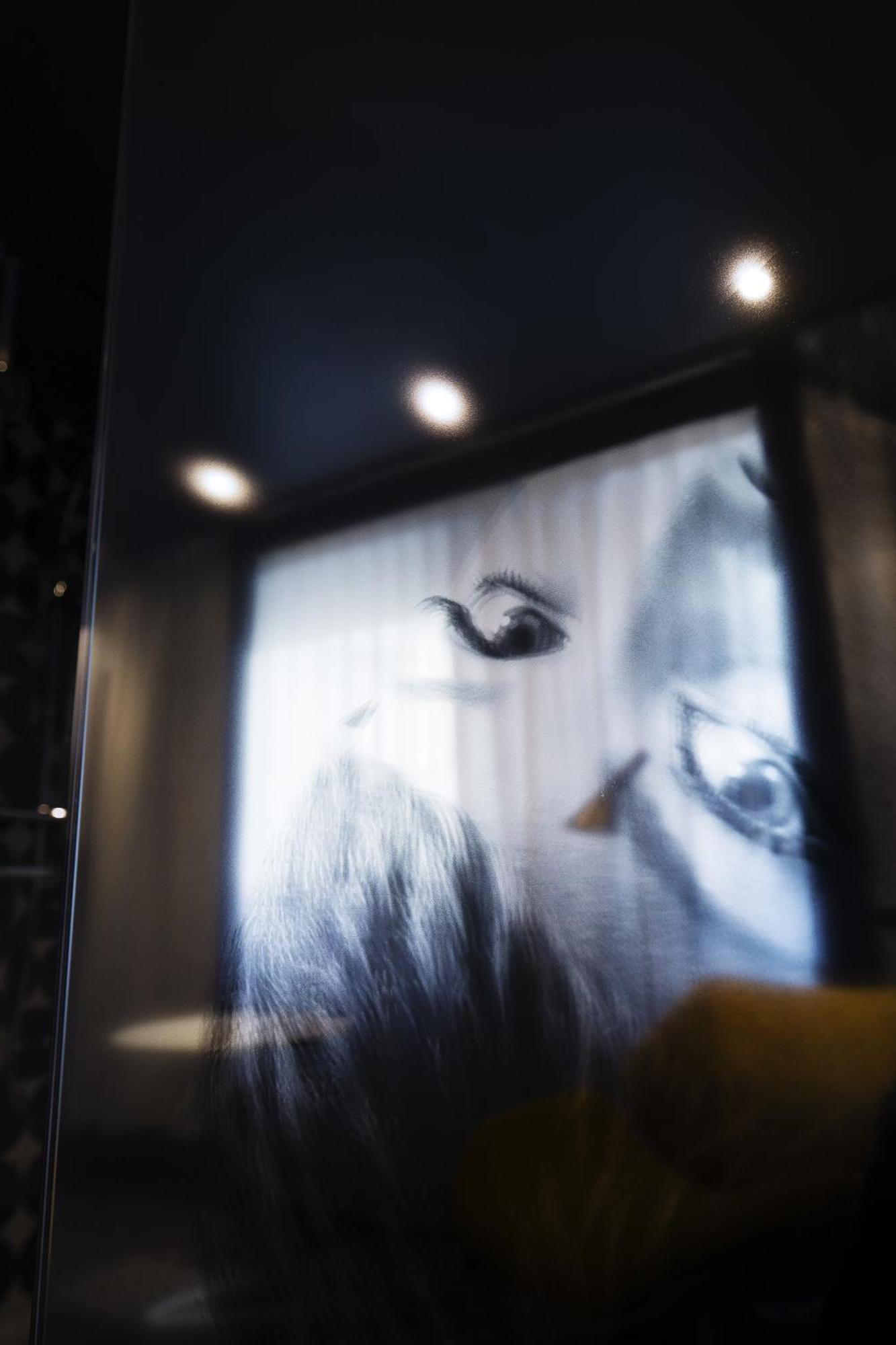 Hotel Ekta Champs Elysees Paris Bilik gambar